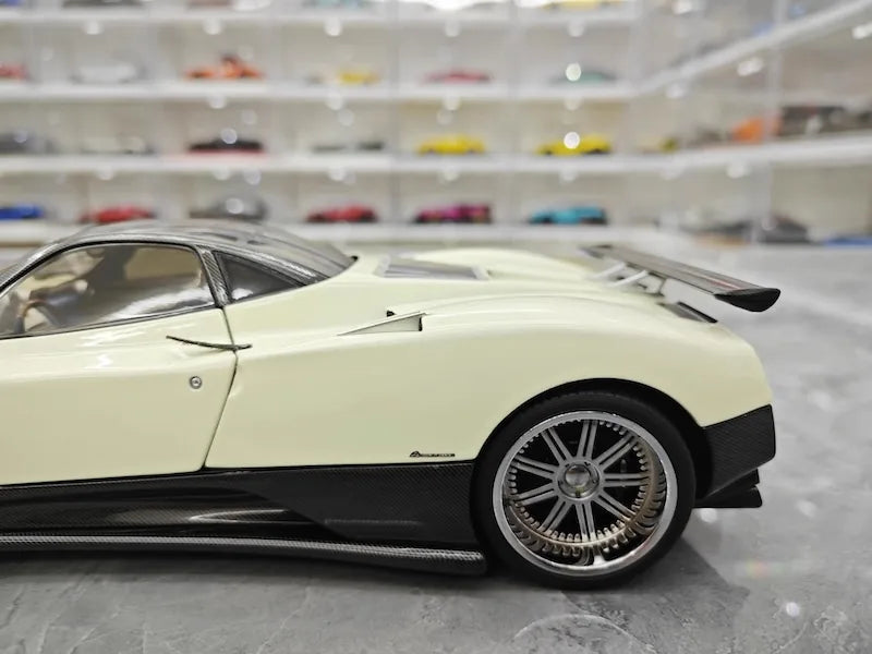 1:18 Pagani 2005 Zonda F Rosso White Die Cast Model Car