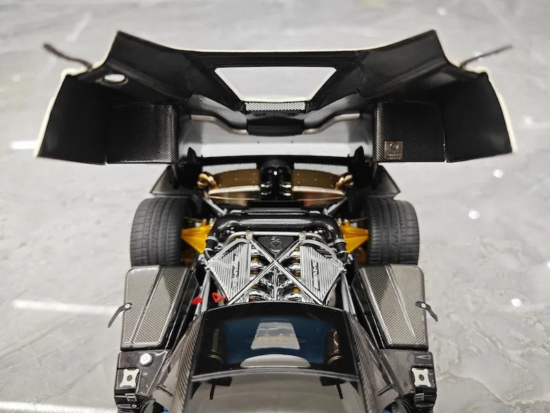 1:18 Pagani 2005 Zonda F Rosso White Die Cast Model Car