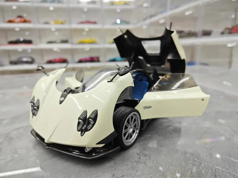 1:18 Pagani 2005 Zonda F Rosso White Die Cast Model Car