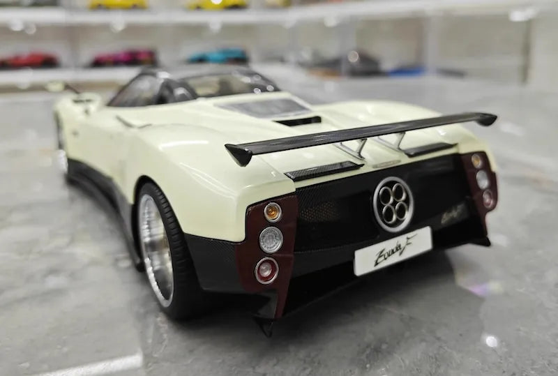 1:18 Pagani 2005 Zonda F Rosso White Die Cast Model Car
