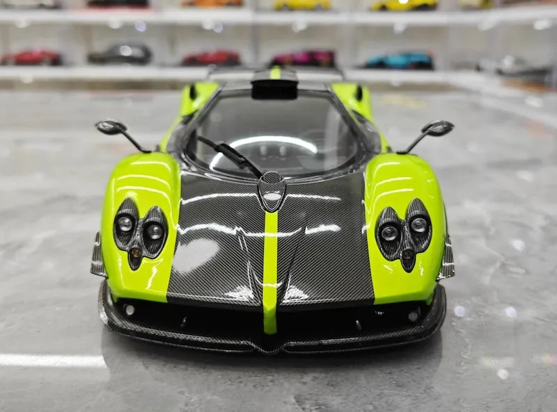 1:18 Pagani 2009 Zonda Cinque Bianco Benny Green Die Cast Model Car