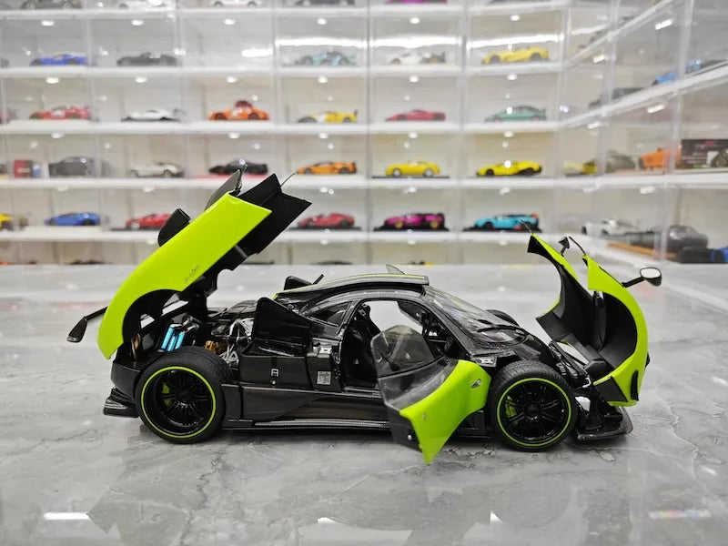 1:18 Pagani 2009 Zonda Cinque Bianco Benny Green Die Cast Model Car