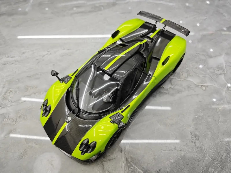 1:18 Pagani 2009 Zonda Cinque Bianco Benny Green Die Cast Model Car