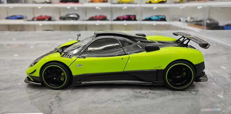 1:18 Pagani 2009 Zonda Cinque Bianco Benny Green Die Cast Model Car
