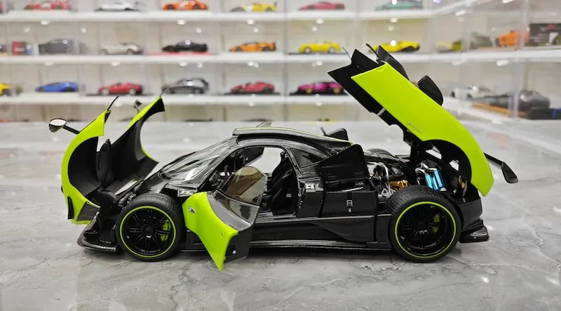 1:18 Pagani 2009 Zonda Cinque Bianco Benny Green Die Cast Model Car