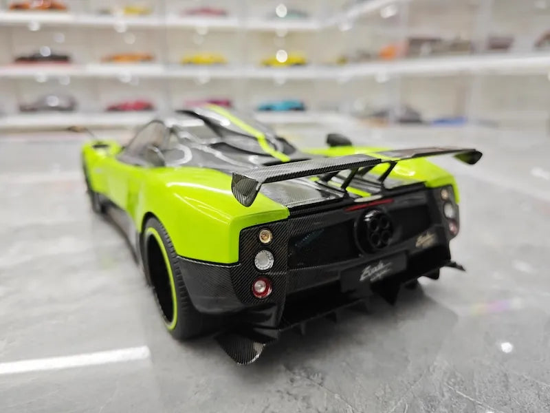 1:18 Pagani 2009 Zonda Cinque Bianco Benny Green Die Cast Model Car