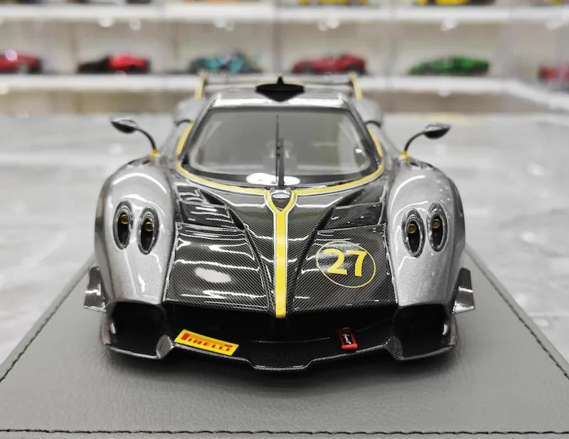 1:18 Pagani 2021 Huayra R Die Cast Model Car