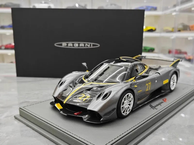 1:18 Pagani 2021 Huayra R Die Cast Model Car