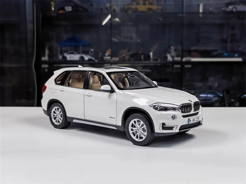 [Paragon] 1:18 BMW 2013 F15 X5 bianco modellino di auto Die-Cast