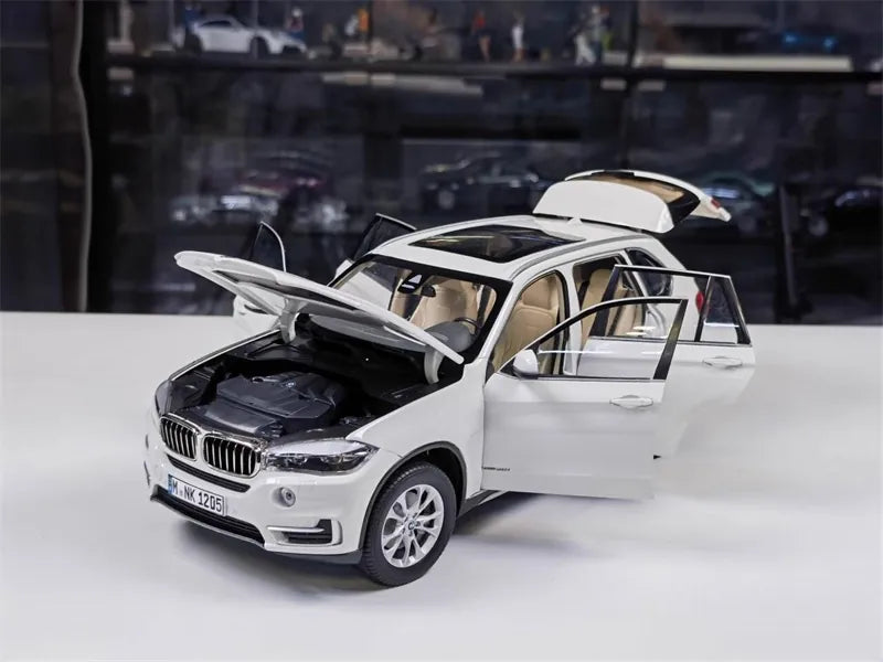 [Paragon] 1:18 BMW 2013 F15 X5 bianco modellino di auto Die-Cast