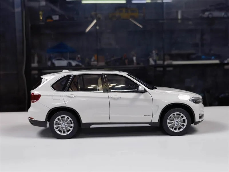 [Paragon] 1:18 BMW 2013 F15 X5 bianco modellino di auto Die-Cast