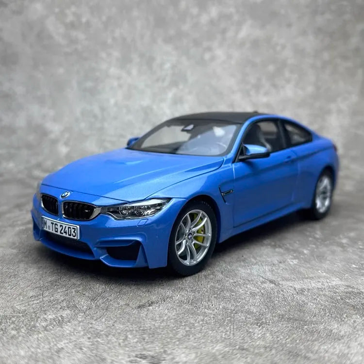 [Paragon] 1:18 BMW 2014 F82 M4 Coupe Blue Model Car Die-Cast