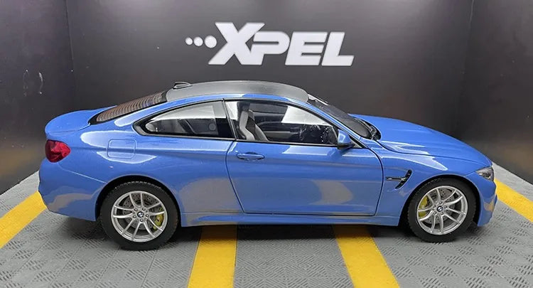 [Paragon] 1:18 BMW 2014 F82 M4 Coupe Blue Model Car Die-Cast