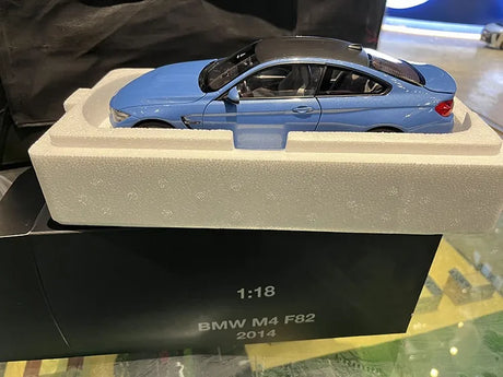 [Paragon] 1:18 BMW 2014 F82 M4 Coupe Blue Model Car Die-Cast