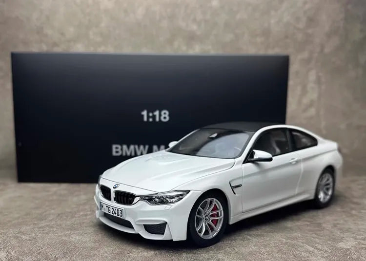 [Paragon] 1:18 BMW 2014 F82 M4 Coupe White Model Car Die-Cast