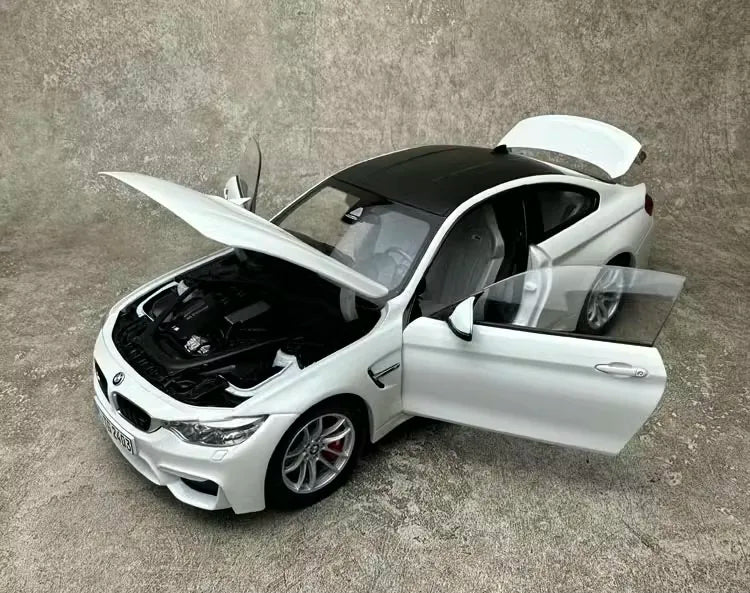 [Paragon] 1:18 BMW 2014 F82 M4 Coupe White Model Car Die-Cast