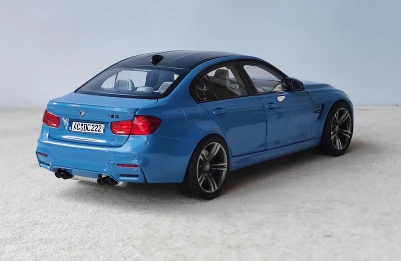 [Paragon] 1:18 BMW 2018 F80 M3 Blue Model Car Die-Cast