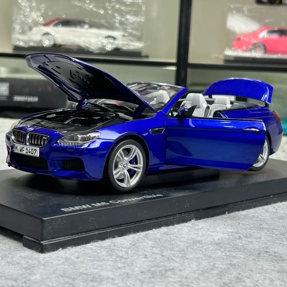 [Paragon] 1:18 BMW 2018 F82 M4 Cabriolet Blue Model Car Die-Cast