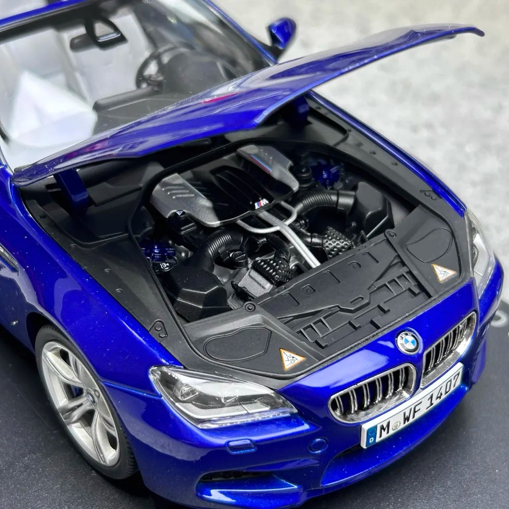 [Paragon] 1:18 BMW 2018 F82 M4 Cabriolet Blue Model Car Die-Cast