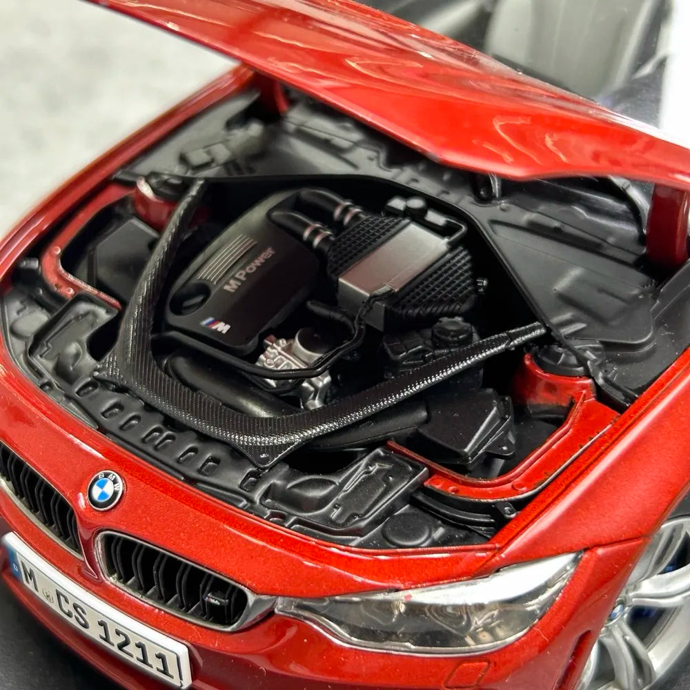 [Paragon] 1:18 BMW 2018 F82 M4 Cabriolet Red Model Car Die-Cast
