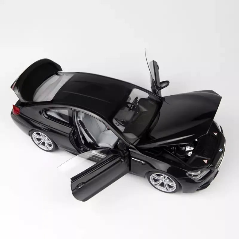 [Paragon] 1:18 BMW 2018 F82 M4 Coupe Black Model Car Die-Cast