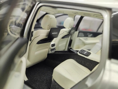[Paragon] 1:18 Mercedes-Maybach 2019 GLS 600 Silver Model Car Die-Cast