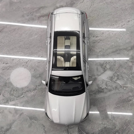 [Paragon] 1:18 Mercedes-Maybach 2019 GLS 600 Silver Model Car Die-Cast