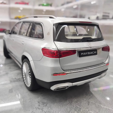 [Paragon] 1:18 Mercedes-Maybach 2019 GLS 600 Silver Model Car Die-Cast