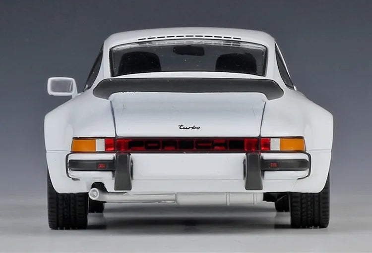 1:24 Porsche 1974 911 Turbo 3.0 Die Cast Model Car
