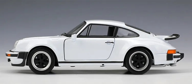 1:24 Porsche 1974 911 Turbo 3.0 Die Cast Model Car