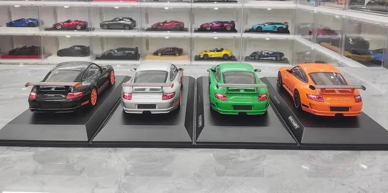1:18 Porsche 2009 911 GT3 RS 997.2 Die Cast Model Car