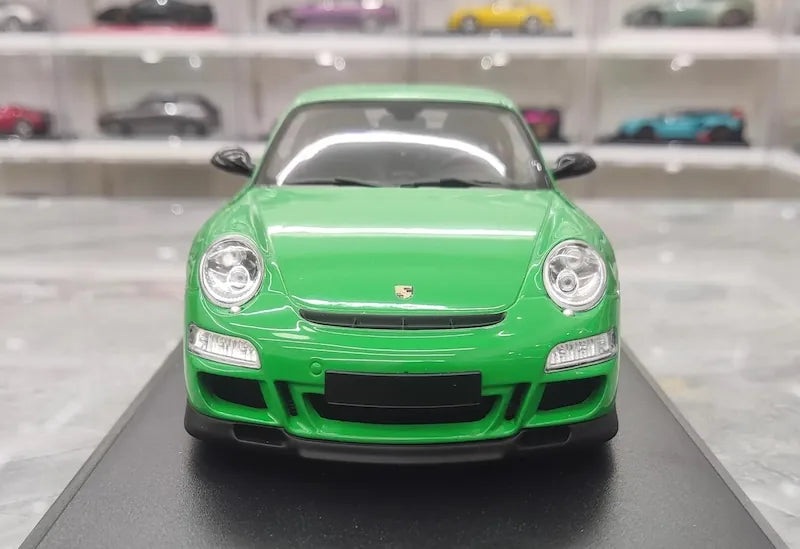 1:18 Porsche 2009 911 GT3 RS 997.2 Die Cast Model Car
