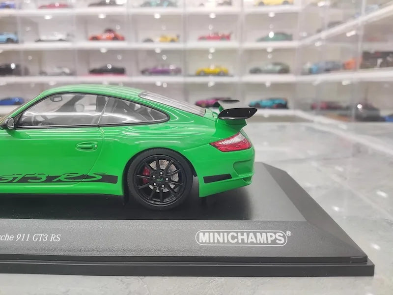 1:18 Porsche 2009 911 GT3 RS 997.2 Die Cast Model Car