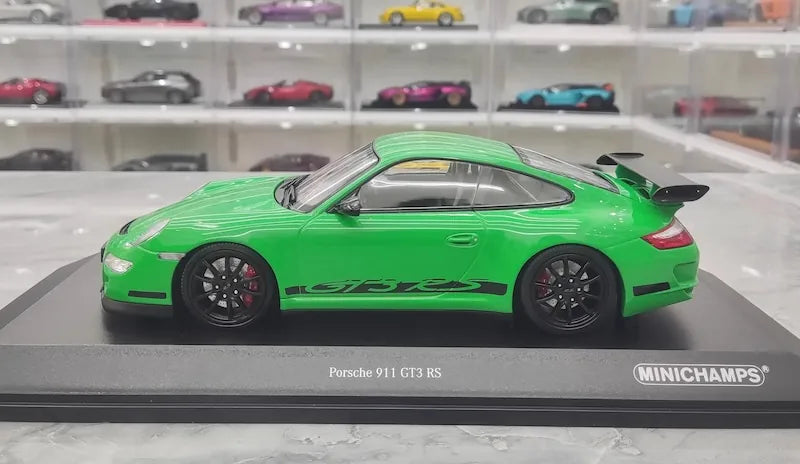 1:18 Porsche 2009 911 GT3 RS 997.2 Die Cast Model Car