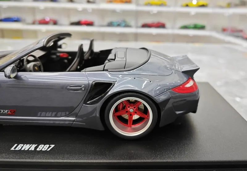 1:18 Porsche 2016 911 LBWK 997 Cabriolet Die Cast Model Car