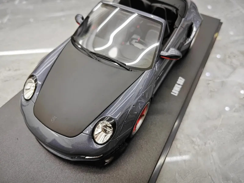 1:18 Porsche 2016 911 LBWK 997 Cabriolet Die Cast Model Car