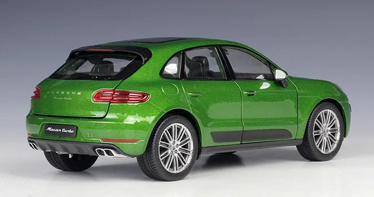 1:24 Porsche 2016 Macan GTS Die Cast Model Car