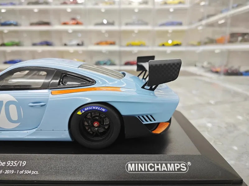 1:18 Porsche 2019 935/19 Die Cast Model Car