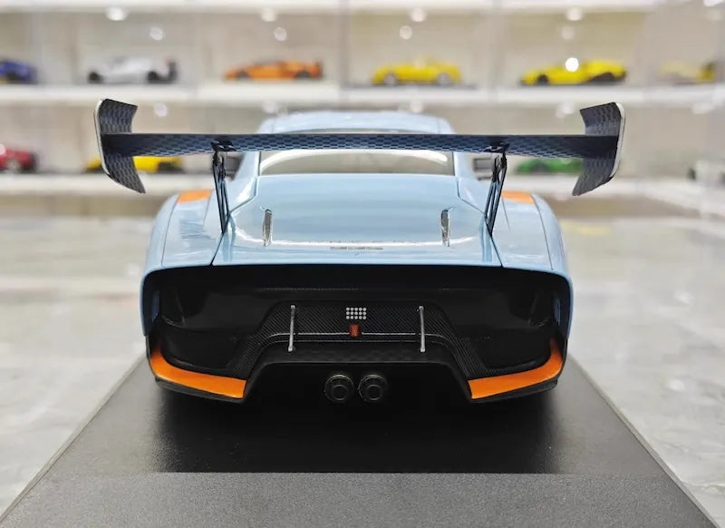 1:18 Porsche 2019 935/19 Die Cast Model Car