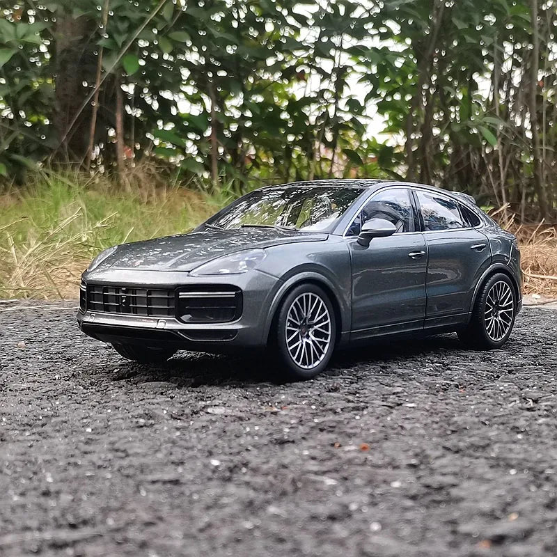 1:18 Porsche 2019 Cayenne Coupe Turbo Die Cast Model Car
