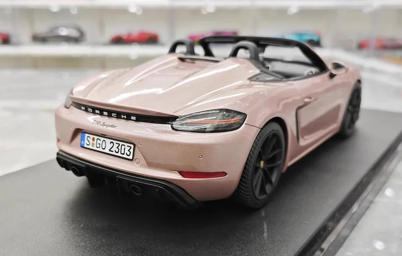 1:18 Porsche 2020 718 Spyder
