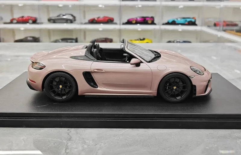 1:18 Porsche 2020 718 Spyder