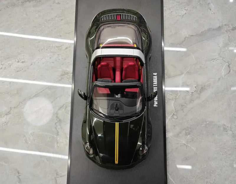 1:18 Porsche 2021 911 992 Targa 4 Die Cast Model Car