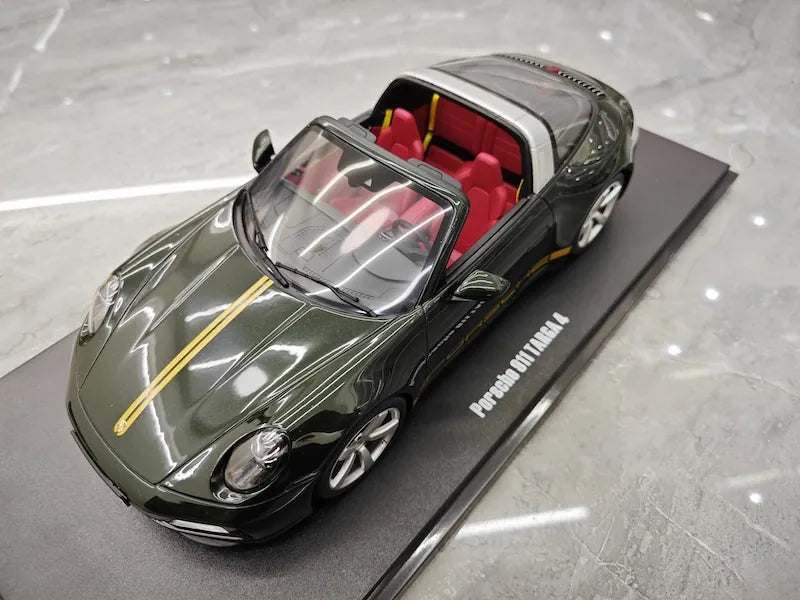 1:18 Porsche 2021 911 992 Targa 4 Die Cast Model Car