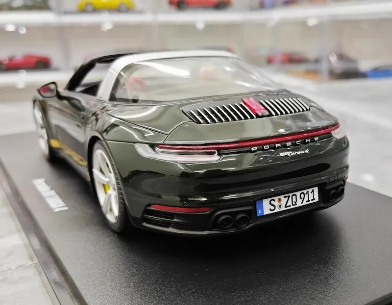 1:18 Porsche 2021 911 992 Targa 4 Die Cast Model Car