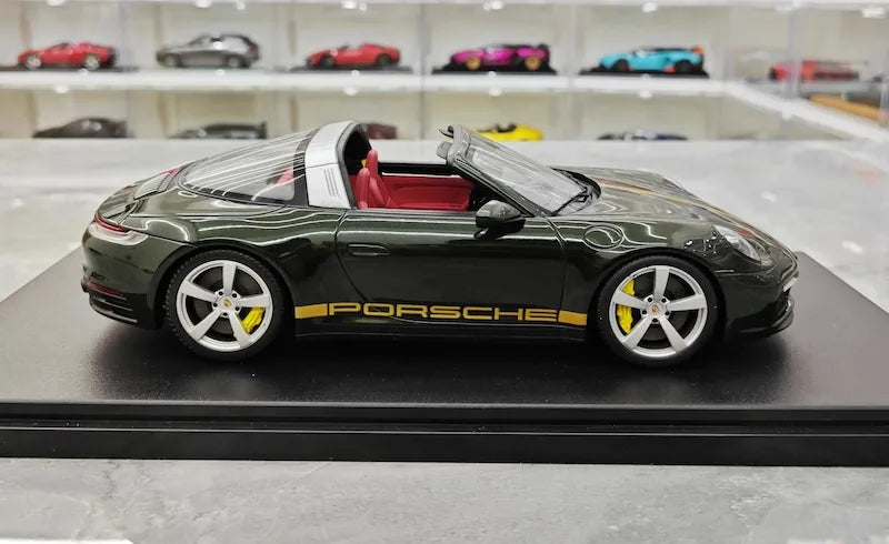 1:18 Porsche 2021 911 992 Targa 4 Die Cast Model Car