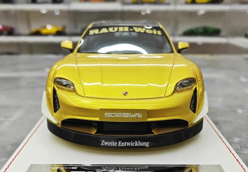 1:18 Porsche 2021 Taycan RWB Die Cast Model Car