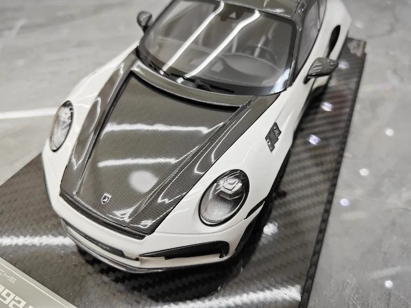 1:18 Porsche 2022 992 Stinger GTR Die Cast Model Car