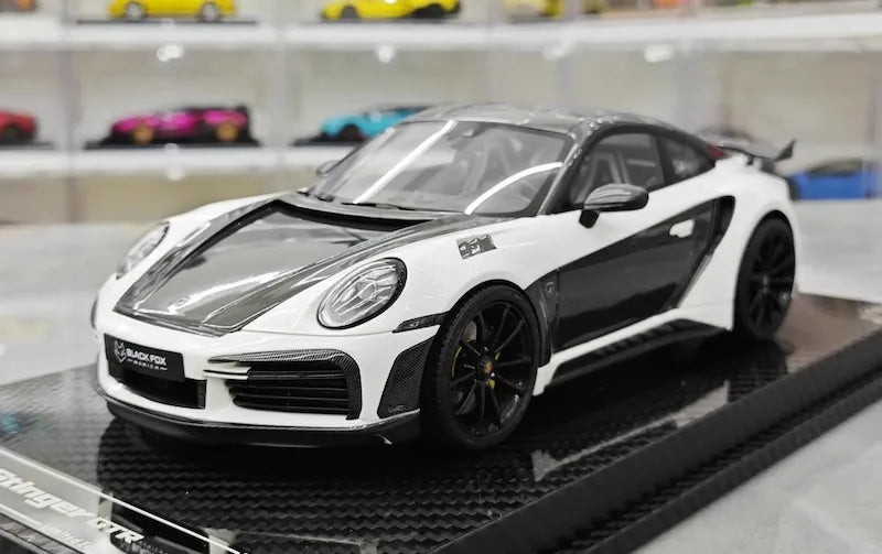 1:18 Porsche 2022 992 Stinger GTR Die Cast Model Car