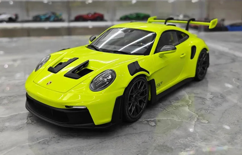 1:18 Porsche 2023 911 992 GT3 RS Die Cast Model Car